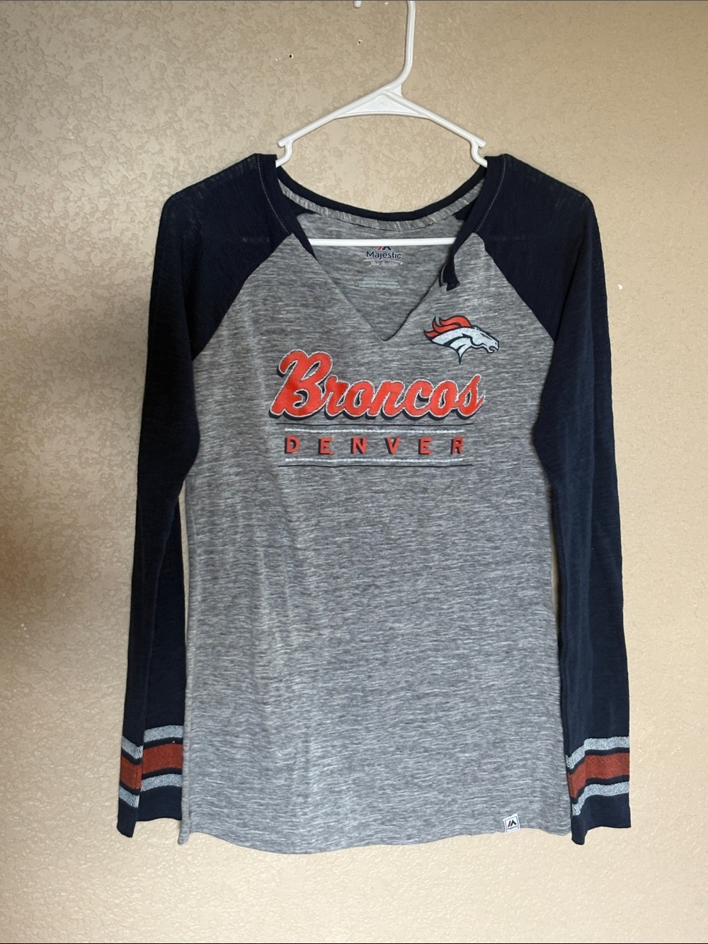 Majestic Denver Broncos Gray and Navy Raglan Long Sleeve Tee
